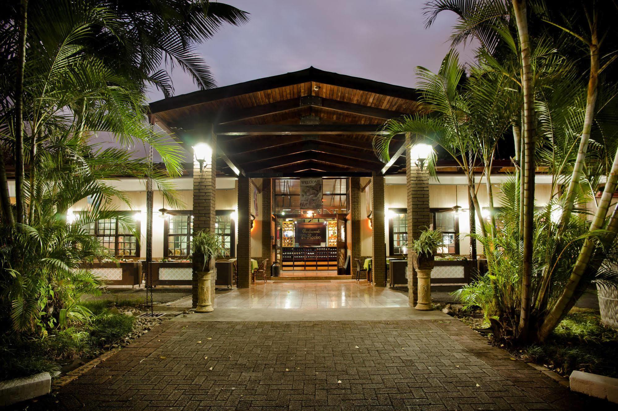 סן חוזה El Rodeo Estancia Boutique Hotel & Steakhouse מראה חיצוני תמונה